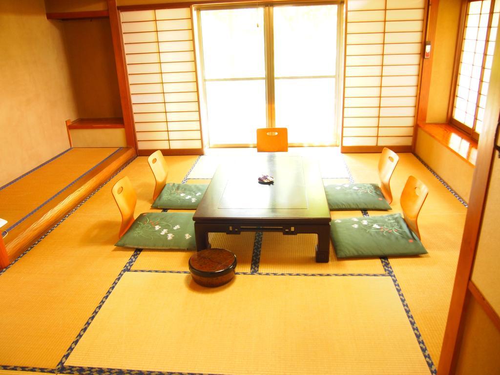 Hotel Ukai Fuefuki Room photo